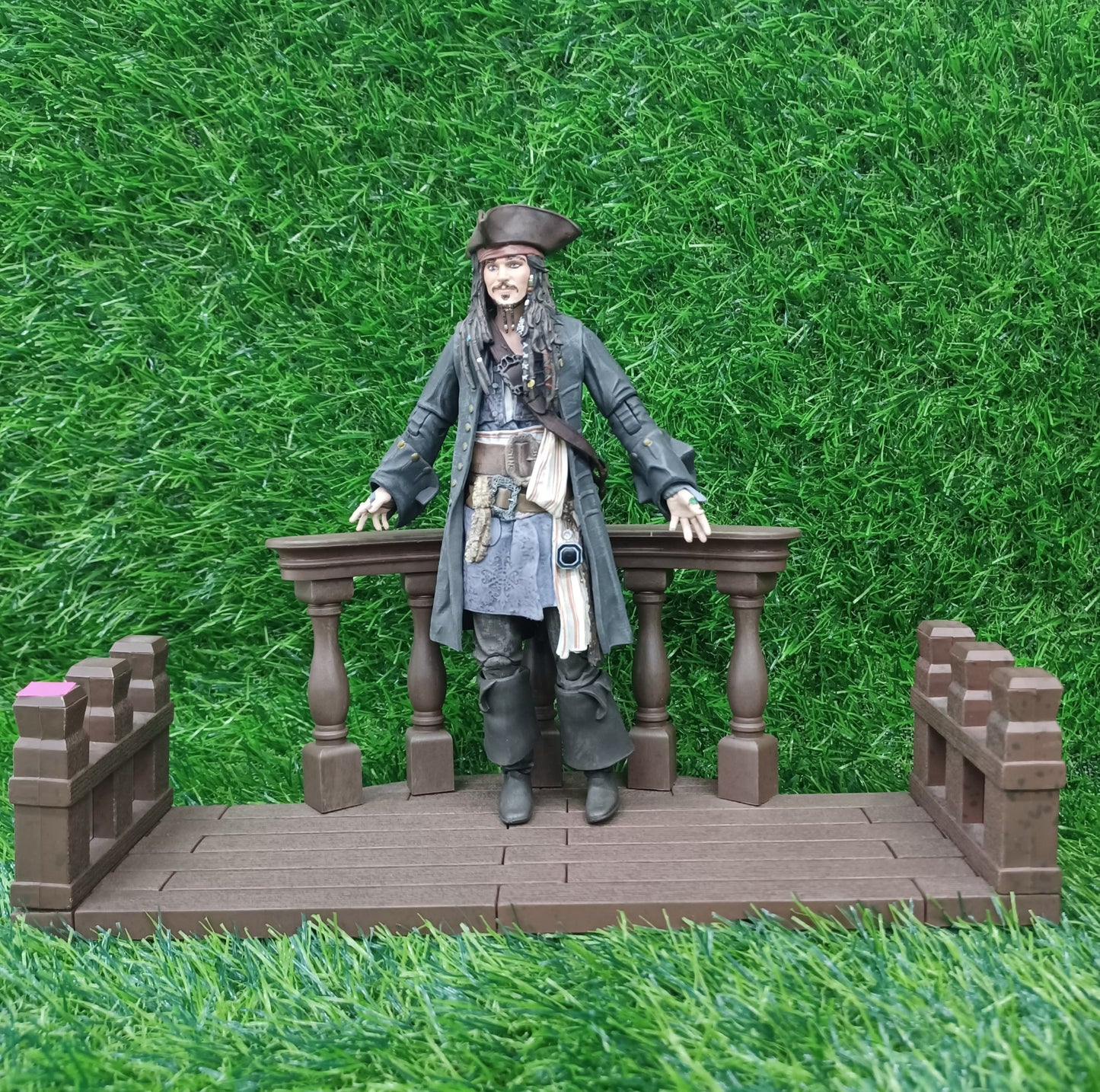 Diamond Select Pirates of The Caribbean - Jack Sparrow Deluxe Action Figure (Loose)