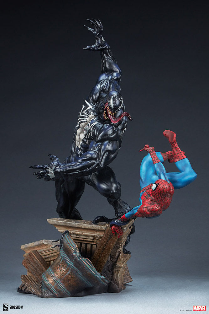 Resin: Sideshow Studio Venom VS Spiderman