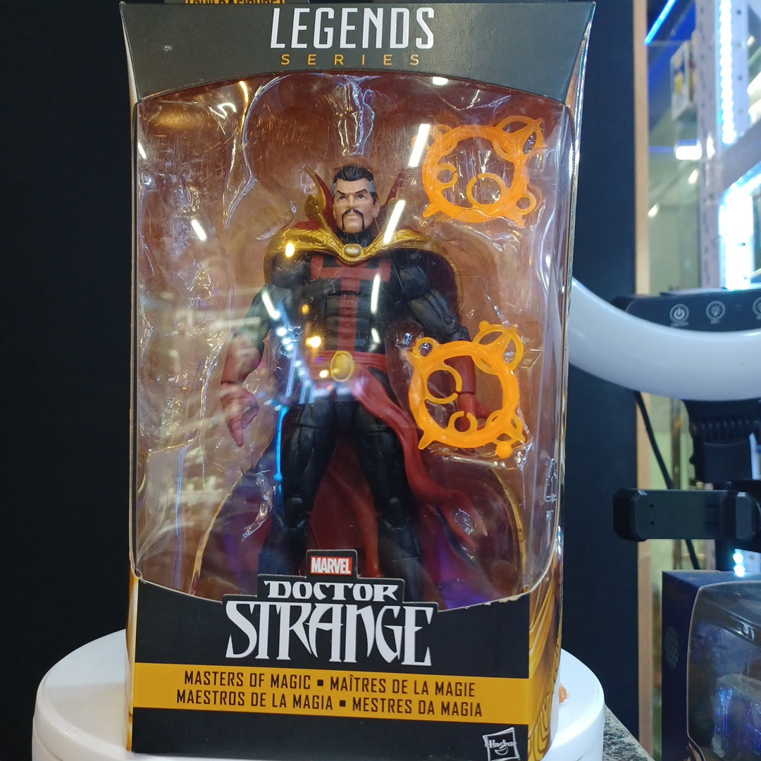 Hasbro Marvel Legends Series Doctor Strange