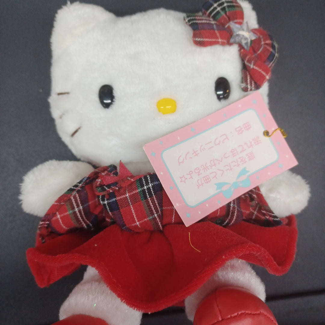 (PM12) retreat Sanrio Plushie 5 Inches (Hello Kitty School Uniform)