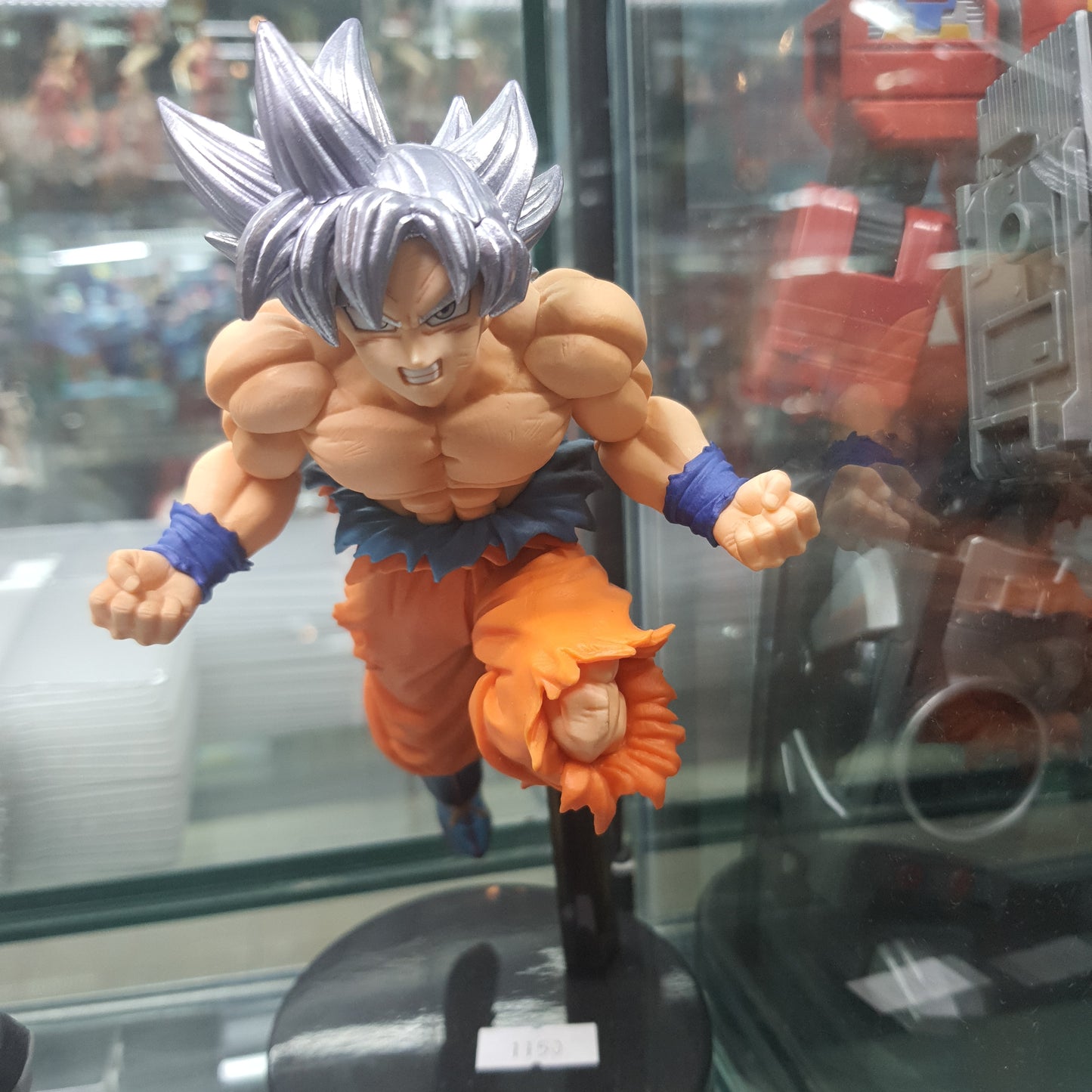 BANPRESTO DRAGON BALL SON GOKU ULTRA INSTINCT