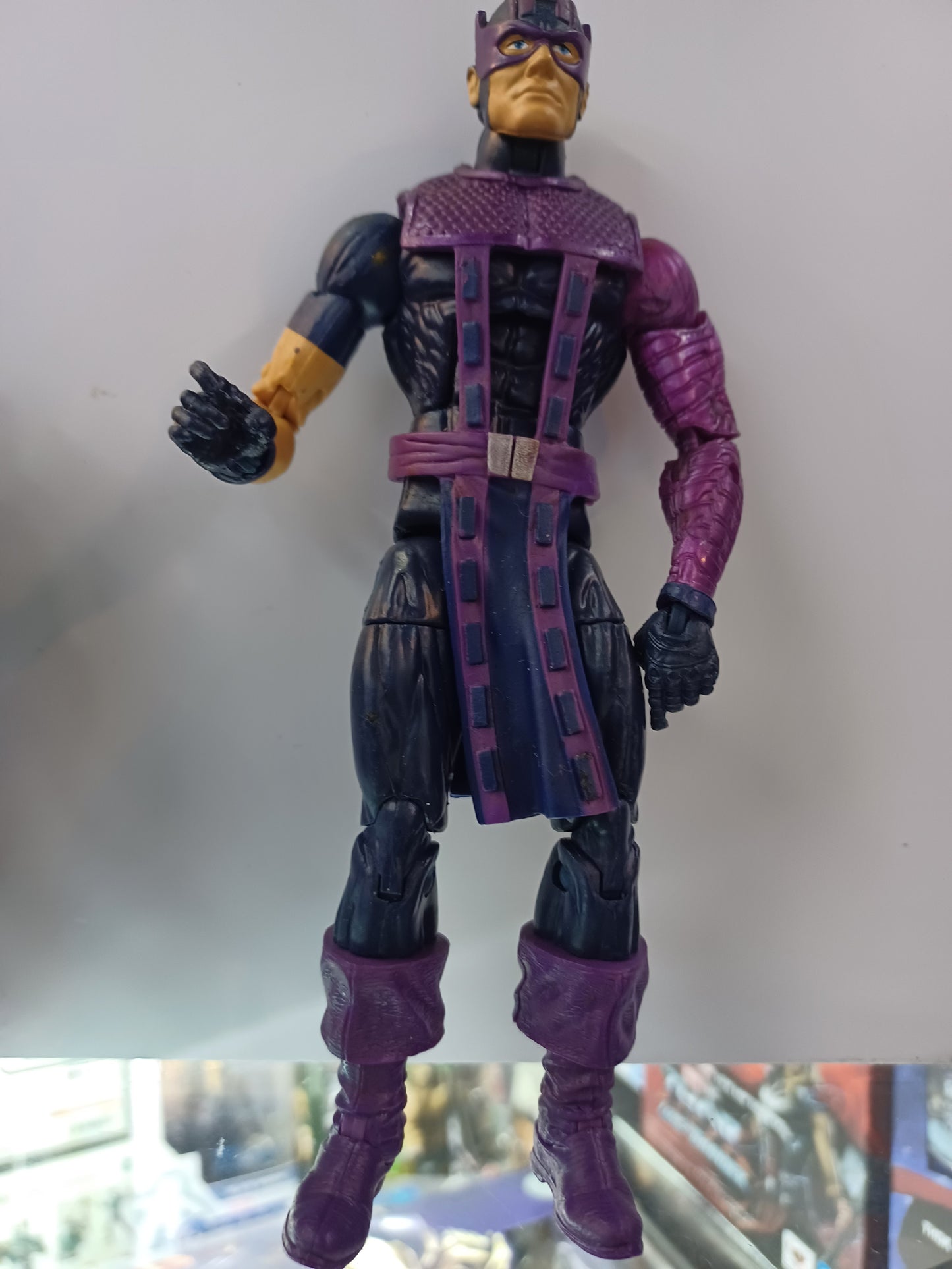 Marvel Legends Retro Collection Hawkeye 6 inch Action Figure Hasbro