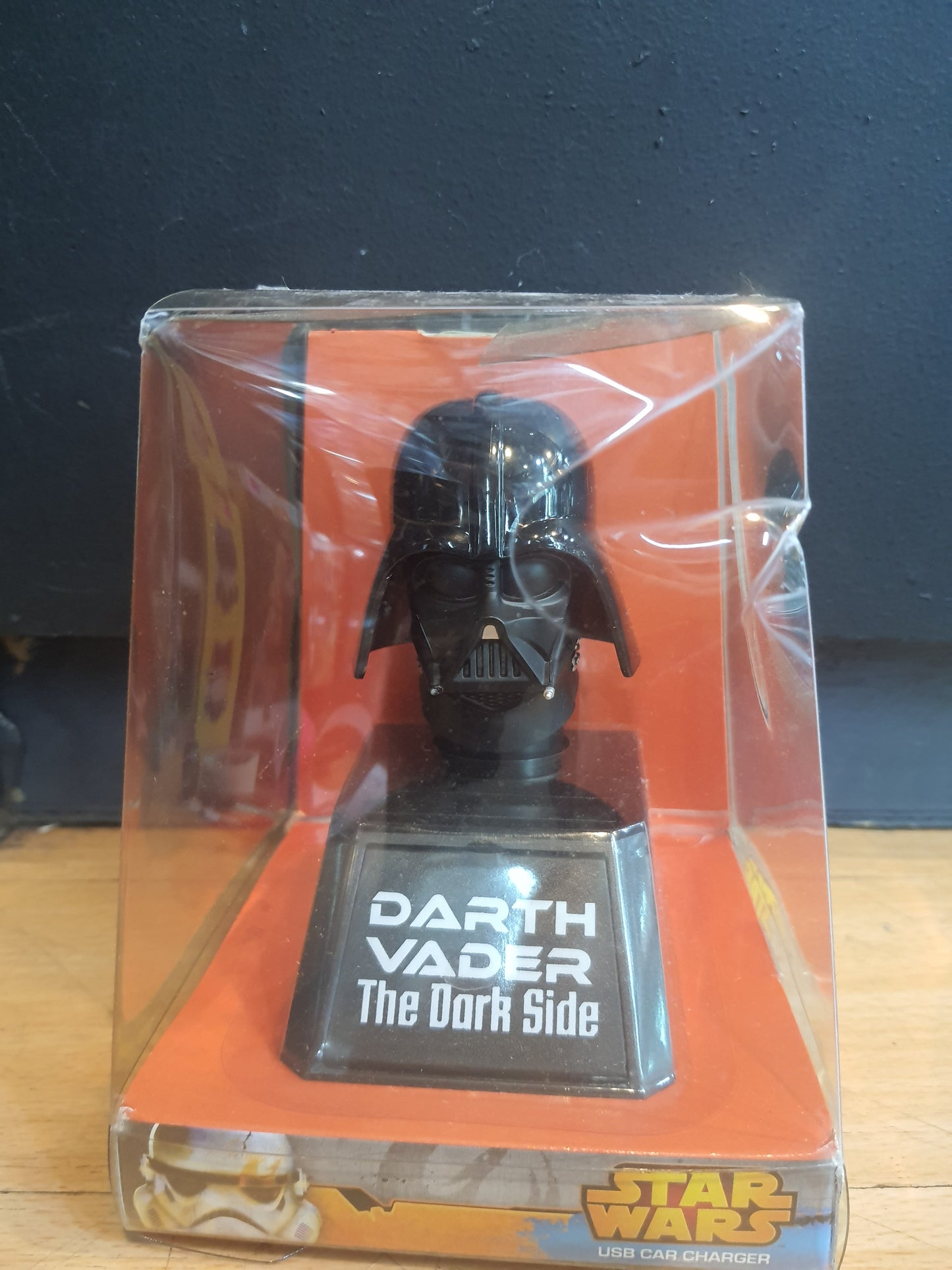 Star Wars USB Car Charger Darth Vader The Dark Side