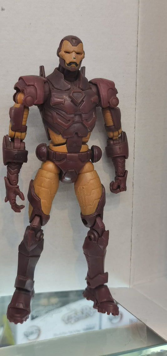 Toy Biz Marvel Legends: Modern Armor Iron Man Action Figure