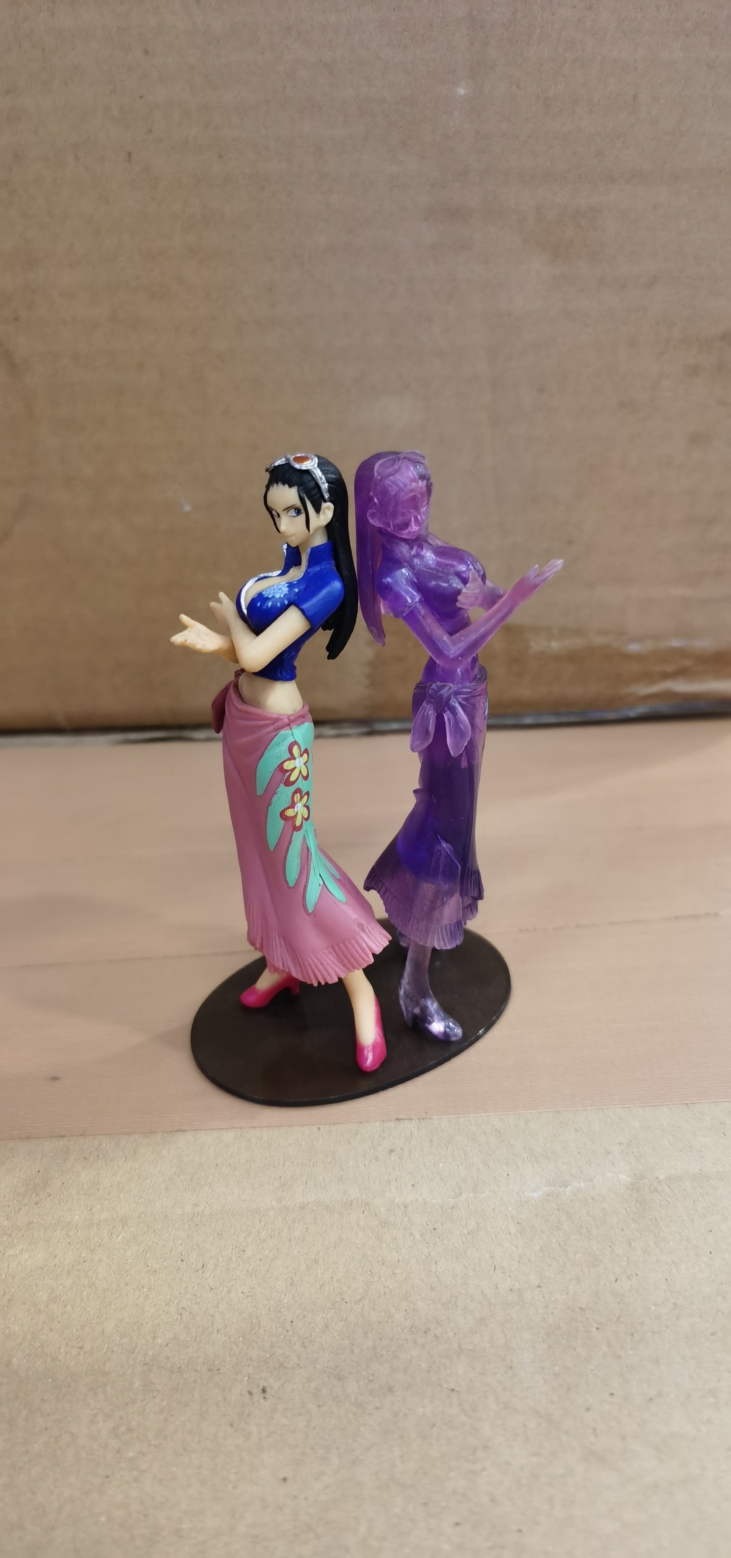 One Piece Tagged Rare Cuchwaii  Nico Robin(AV)