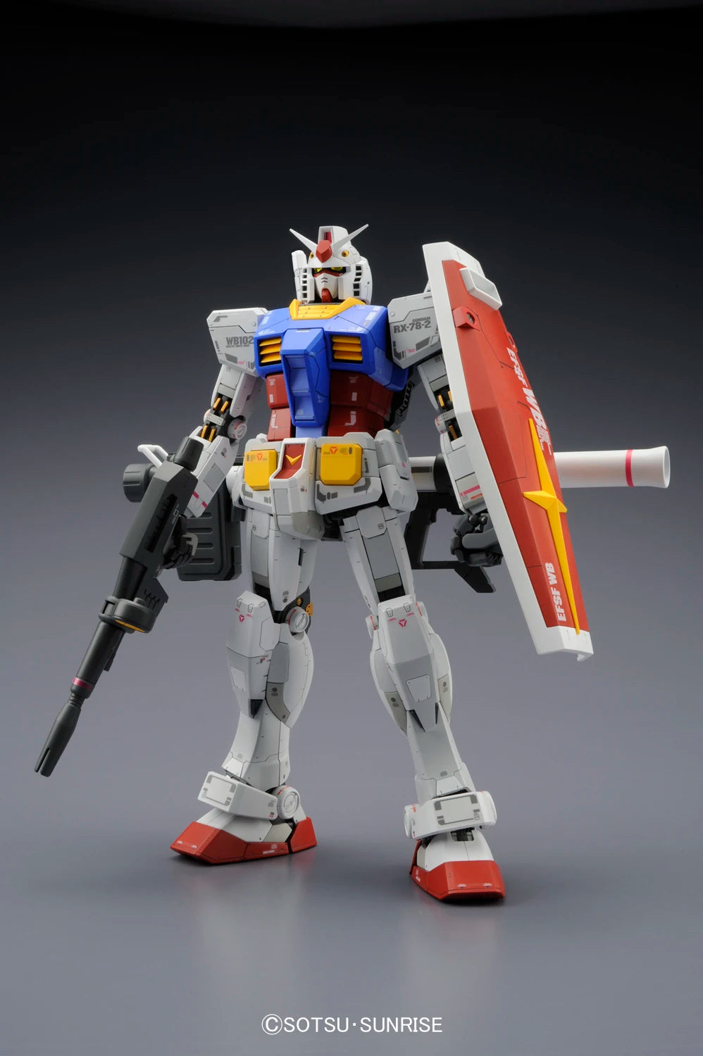 Bandai MG 1/100 RX-78-2 Gundam Ver. 3.0