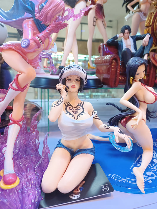 Resin: Neijuan Studio Female Law