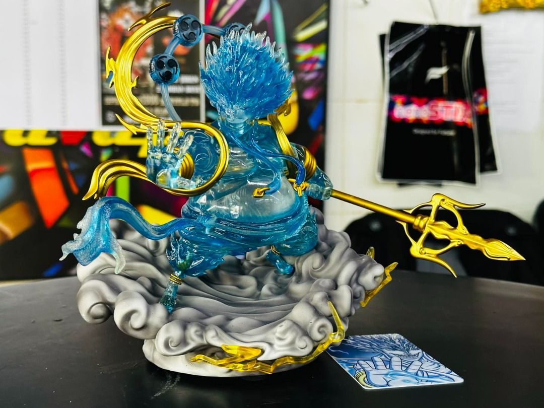Resin: Five Studio Enel & BBF Studio Enel