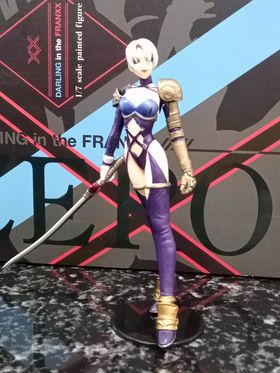 IVY VALENTINE mini figure